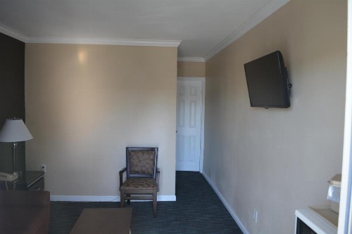 Seaside Motel - image 5