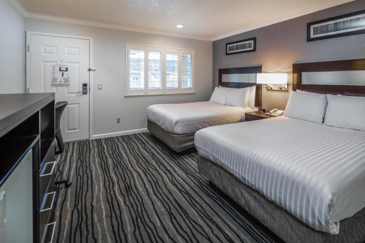 Redwood Creek Inn - image 4