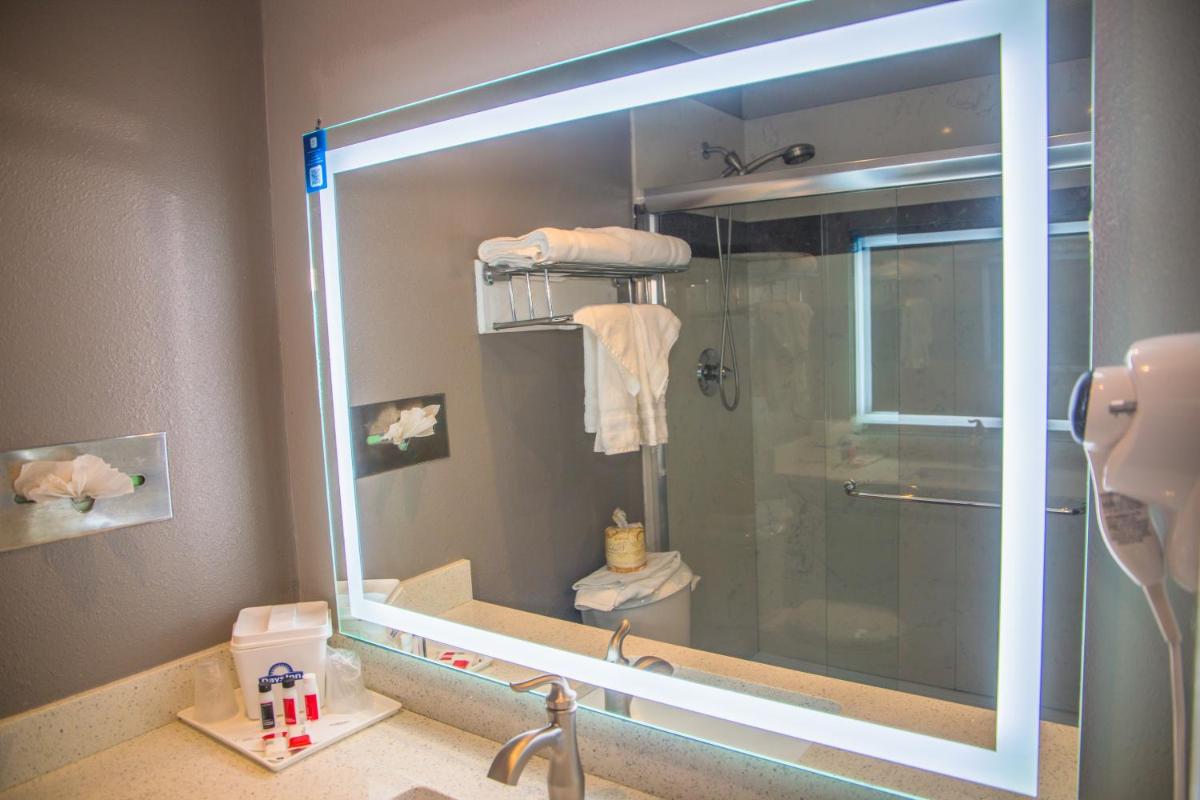 Days Inn by Wyndham Redwood City - image 2