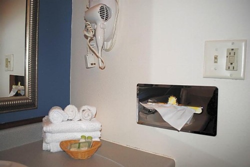 Asteria Inn and Suites