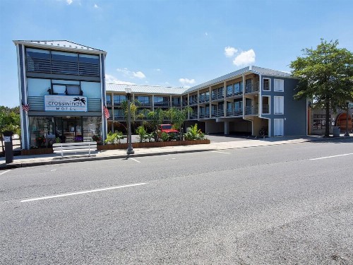 Crosswinds Motel - image 13