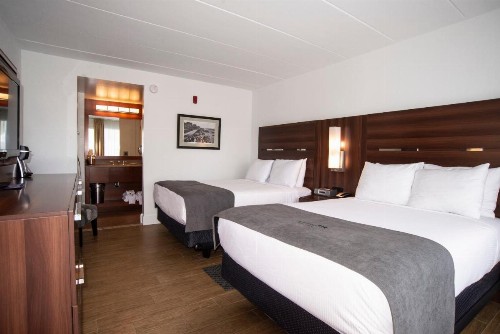 Crosswinds Motel - image 14