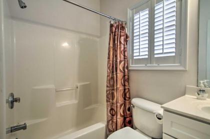Rehoboth Beach Townhouse - 2 Mi to Boardwalk! - image 3