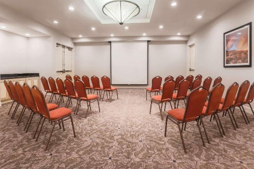 Hilton Garden Inn Reno - image 43