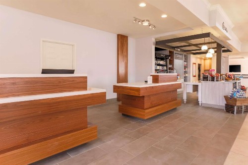 Hilton Garden Inn Reno - image 8