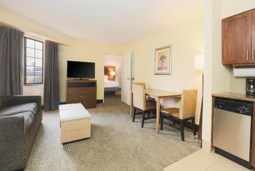 Staybridge Suites Reno Nevada an IHG Hotel - image 36