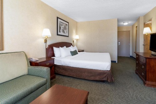 Ramada by Wyndham Reno Hotel & Casino - image 26