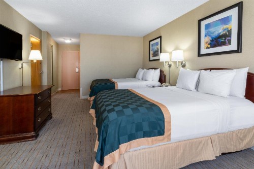 Ramada by Wyndham Reno Hotel & Casino - image 7