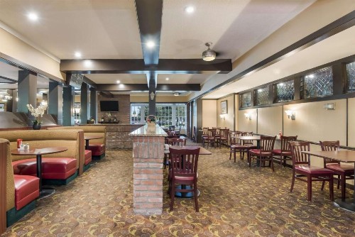 SureStay Plus Hotel by Best Western Reno Airport - image 18