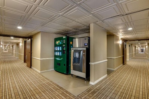 SureStay Plus Hotel by Best Western Reno Airport - image 26