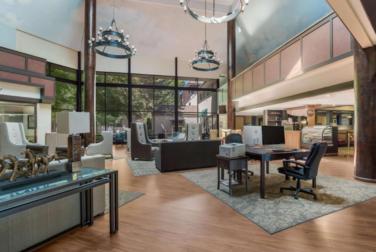 SureStay Plus Hotel by Best Western Reno Airport - image 3