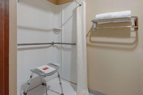 SureStay Plus Hotel by Best Western Reno Airport - image 39