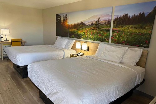 La Quinta Inn by Wyndham Reno - image 2