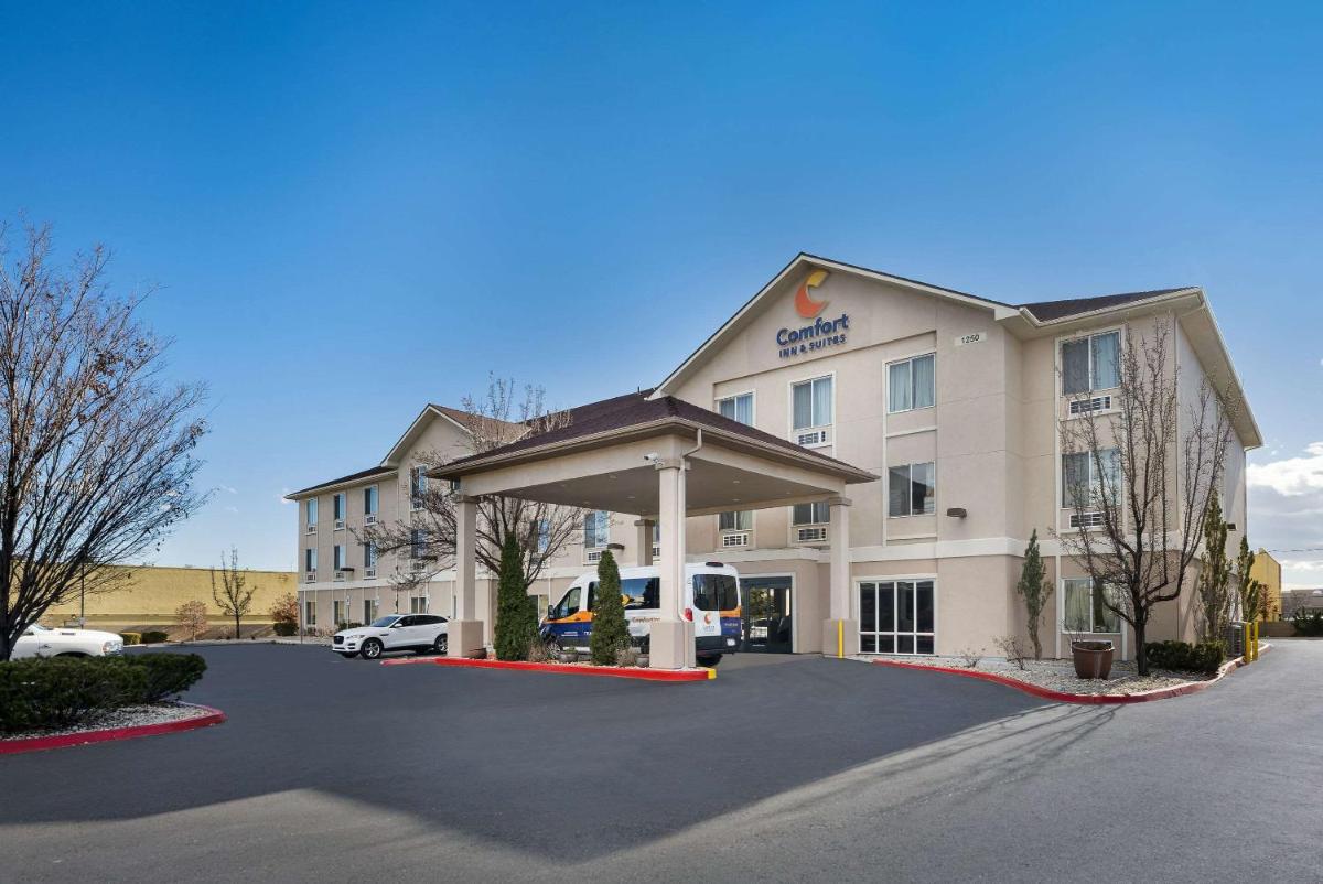 Comfort Inn & Suites Airport Reno - main image