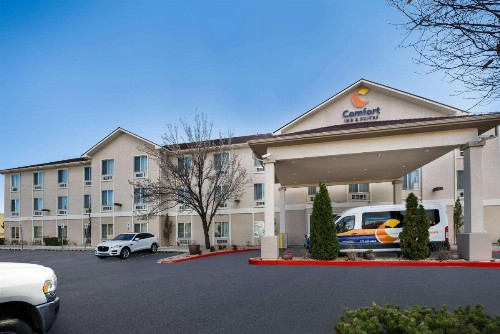 Comfort Inn & Suites Airport Reno - image 15