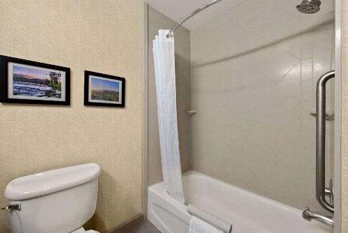 Comfort Inn & Suites Airport Reno - image 24
