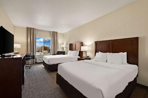 Comfort Inn & Suites Airport Reno - image 25