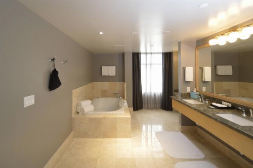 Renaissance Reno Downtown Hotel & Spa - image 26