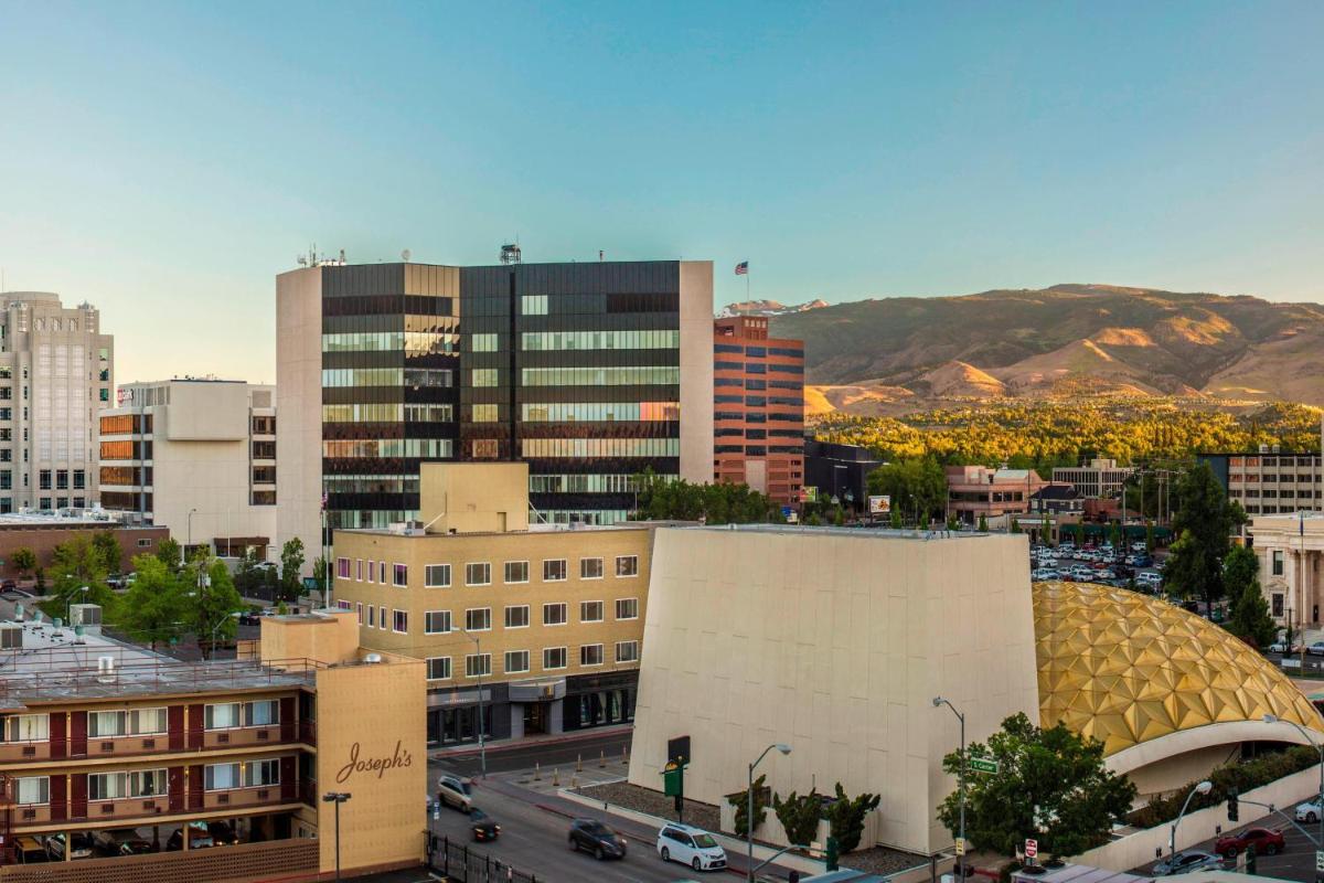 Renaissance Reno Downtown Hotel & Spa - image 3