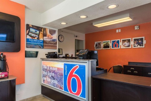 Motel 6-Reno NV - Virginia Plumb - image 10