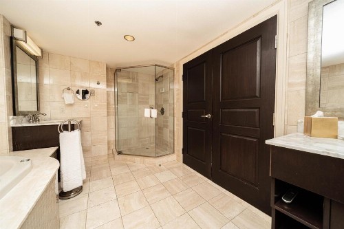 Reno Suites - image 10