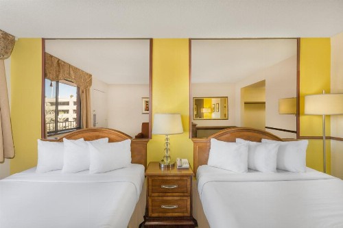 Travelodge by Wyndham Reno - image 18