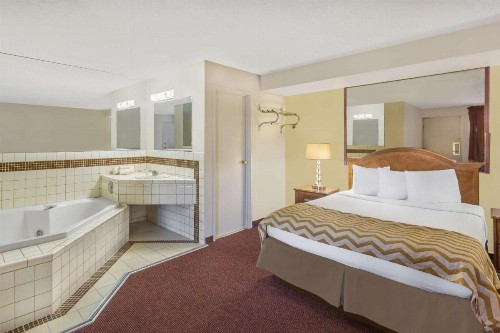 Travelodge by Wyndham Reno - image 32
