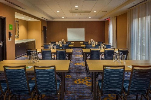Courtyard by Marriott Reno Downtown/Riverfront - image 23