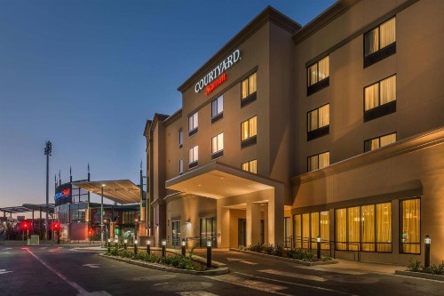 Courtyard by Marriott Reno Downtown/Riverfront - image 29