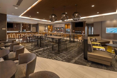 SpringHill Suites by Marriott Reno - image 14