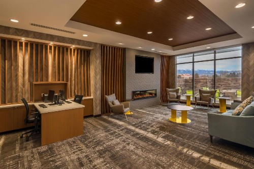 SpringHill Suites by Marriott Reno - image 22