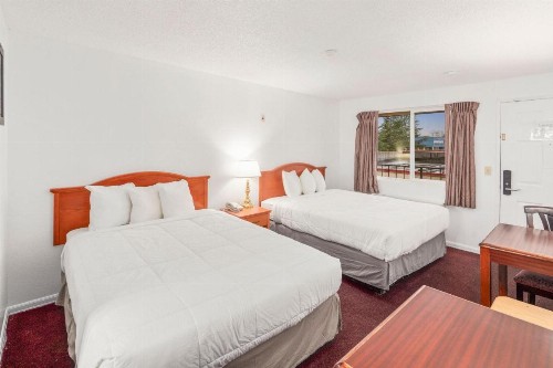 Econo Lodge Renton/ Bellevue - image 9