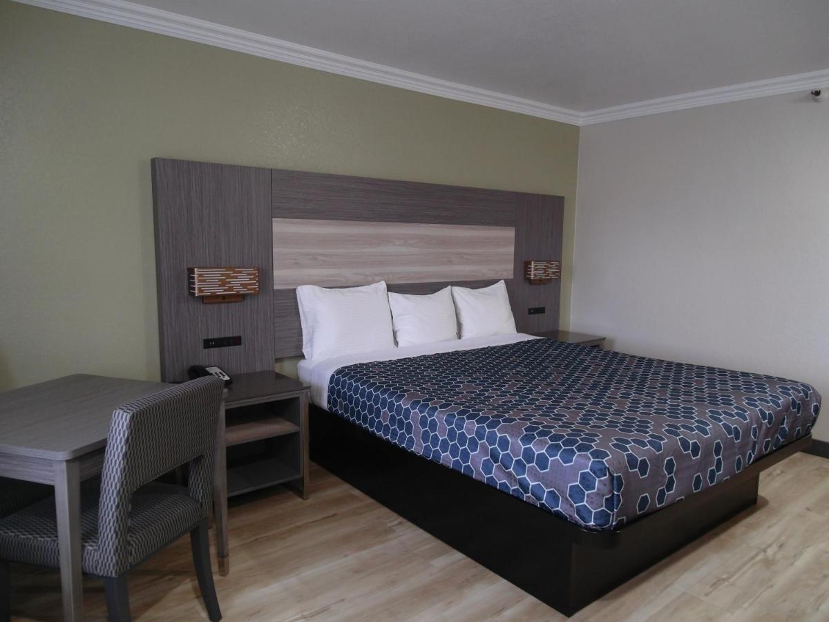 Americas Best Value Inn-Rialto - main image