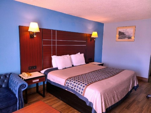 OYO Hotel Richland /Jackson Airport Hwy 49 MS - image 3