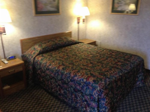 Richmond Inn and Suites - image 33