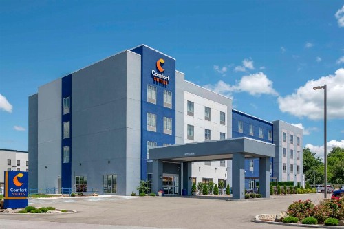 Econo Lodge - image 23