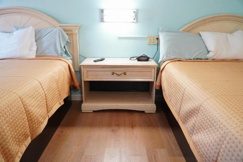 Quality Quarters Inn - image 18