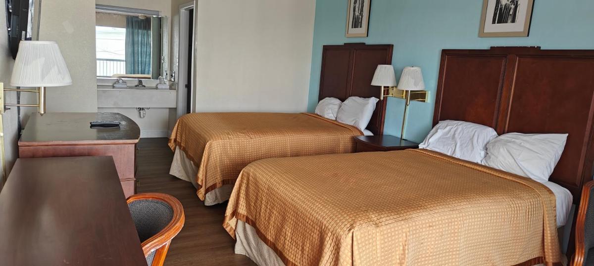 Countryside Inn Motel - image 4