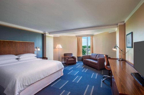 Four Points by Sheraton Richmond - image 7
