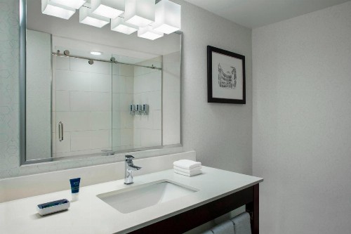 Four Points by Sheraton Richmond - image 8