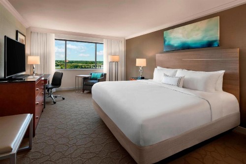 Delta Hotels by Marriott Richmond Downtown - image 32