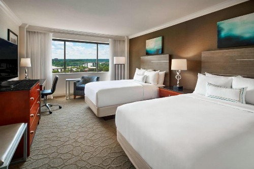 Delta Hotels by Marriott Richmond Downtown - image 36