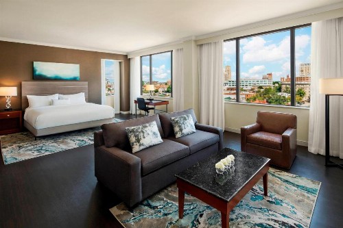 Delta Hotels by Marriott Richmond Downtown - image 41