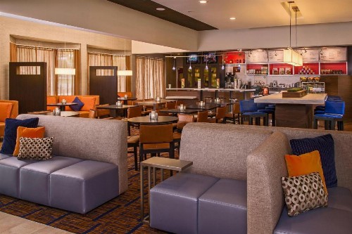 Courtyard by Marriott Richmond West - image 4