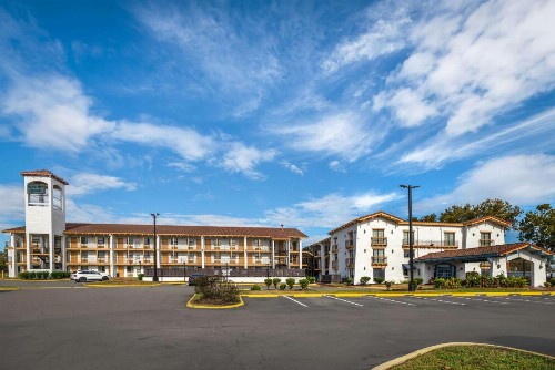 Days Inn by Wyndham Richmond/South