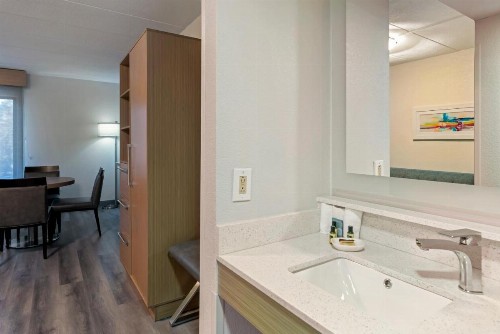 Best Western Executive Hotel Richmond - image 38