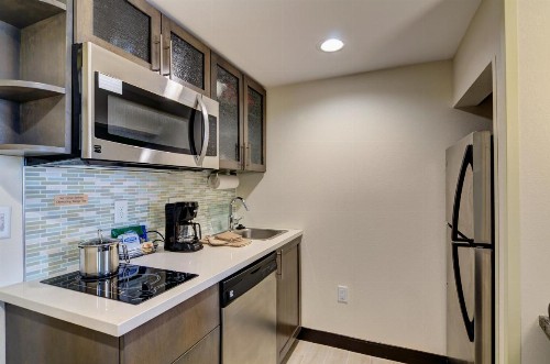 Candlewood Suites Richmond - West Broad an IHG Hotel - image 16