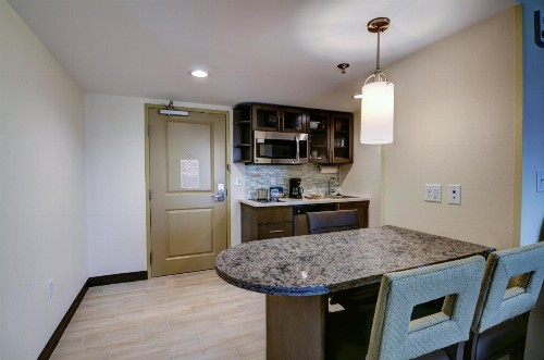 Candlewood Suites Richmond - West Broad an IHG Hotel - image 36