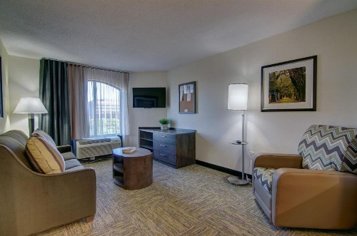 Candlewood Suites Richmond - West Broad an IHG Hotel - image 43