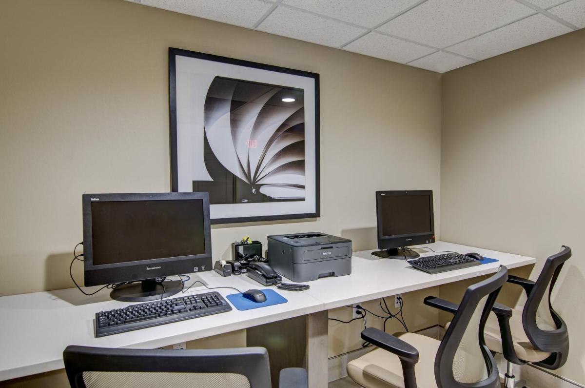 Candlewood Suites Richmond - West Broad an IHG Hotel - image 6